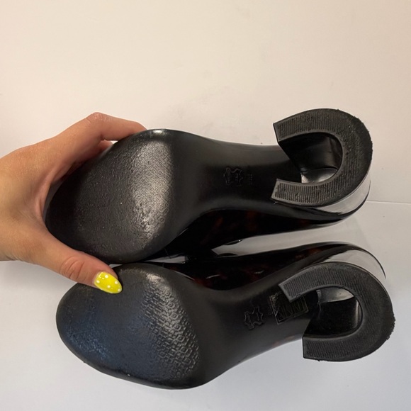 Tory Burch Amble Tortoise Patent Crisscross Pumps Size 9 - Picture 11 of 12